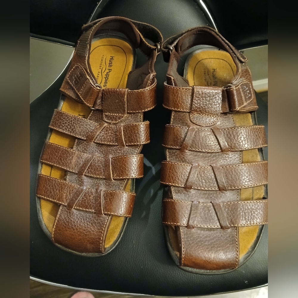 Men's Hush Puppies Sandals- Size 11